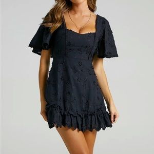 SHOWPO ( SOLD  OUT ) NWT SQUARE NECK MINI DRESS IN BLACK EMBROIDERY SZ 6